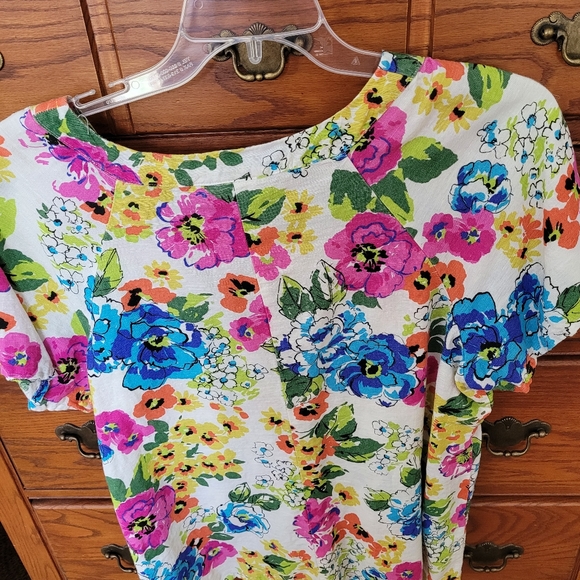 Floral Linen blouse - Picture 4 of 4